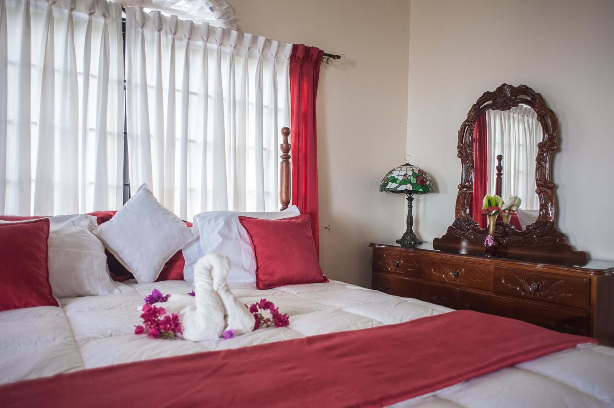 Clarridge View Guesthouse Montego Bay Kültér fotó