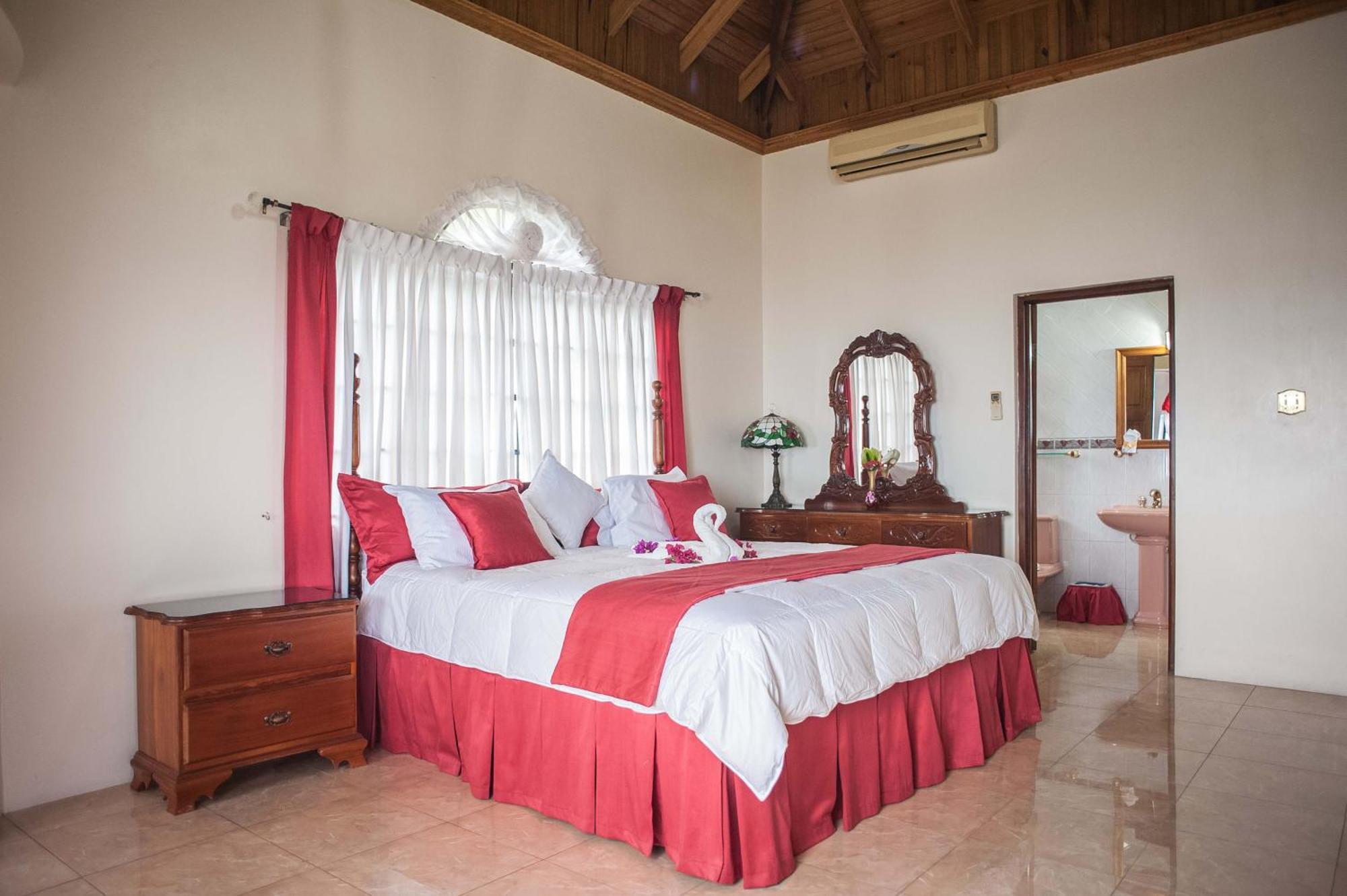 Clarridge View Guesthouse Montego Bay Kültér fotó