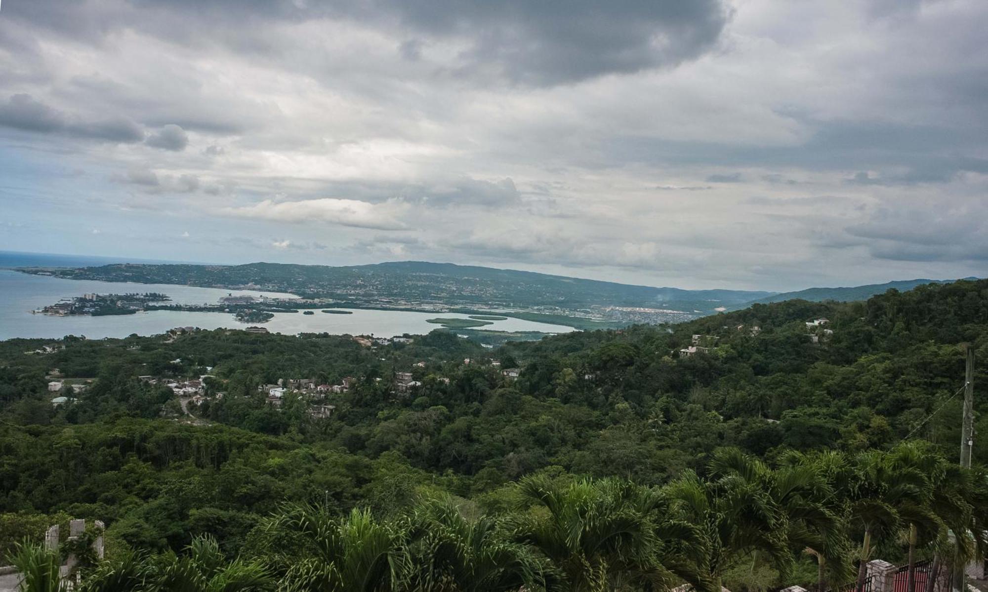 Clarridge View Guesthouse Montego Bay Kültér fotó