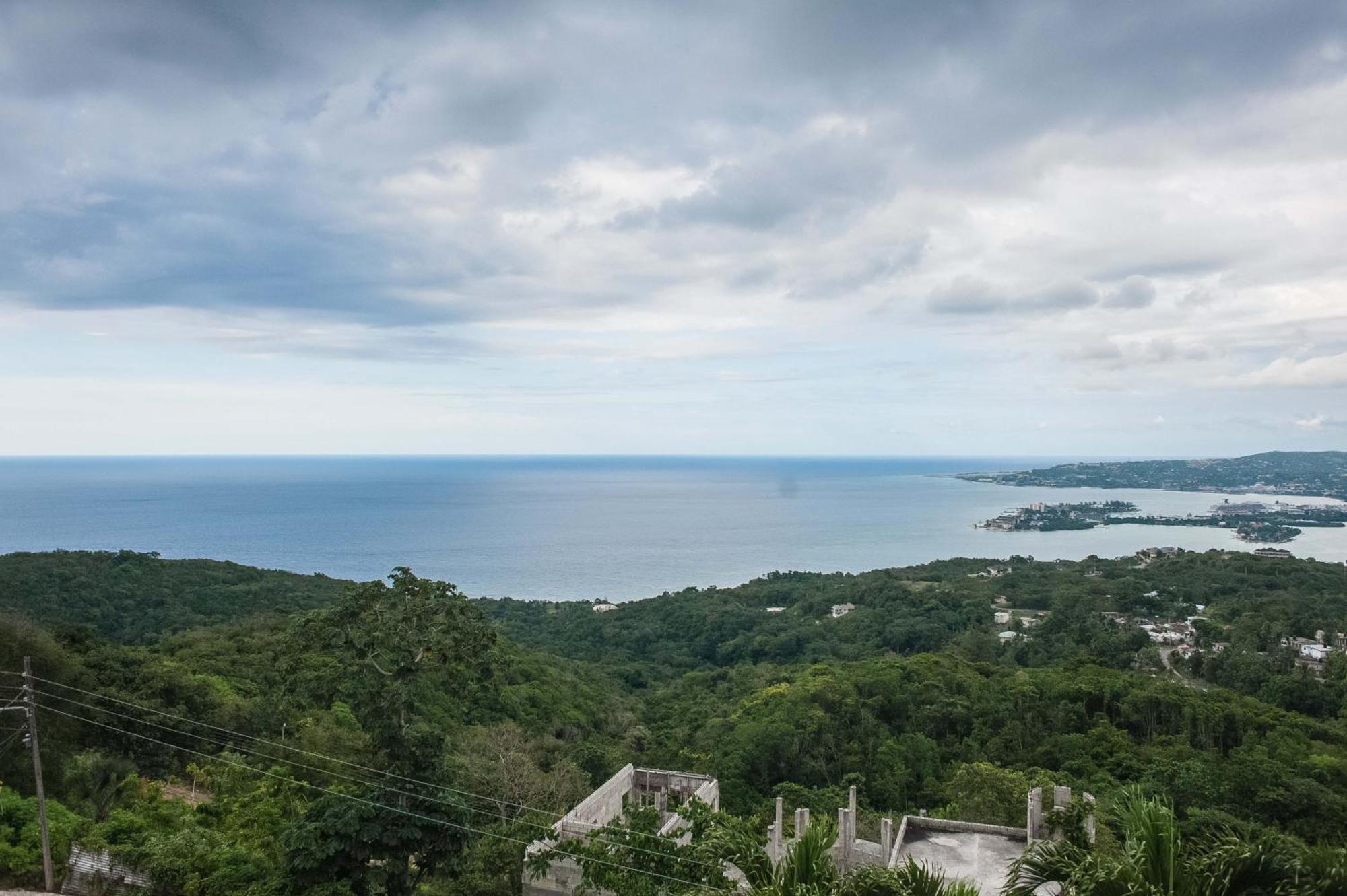 Clarridge View Guesthouse Montego Bay Kültér fotó