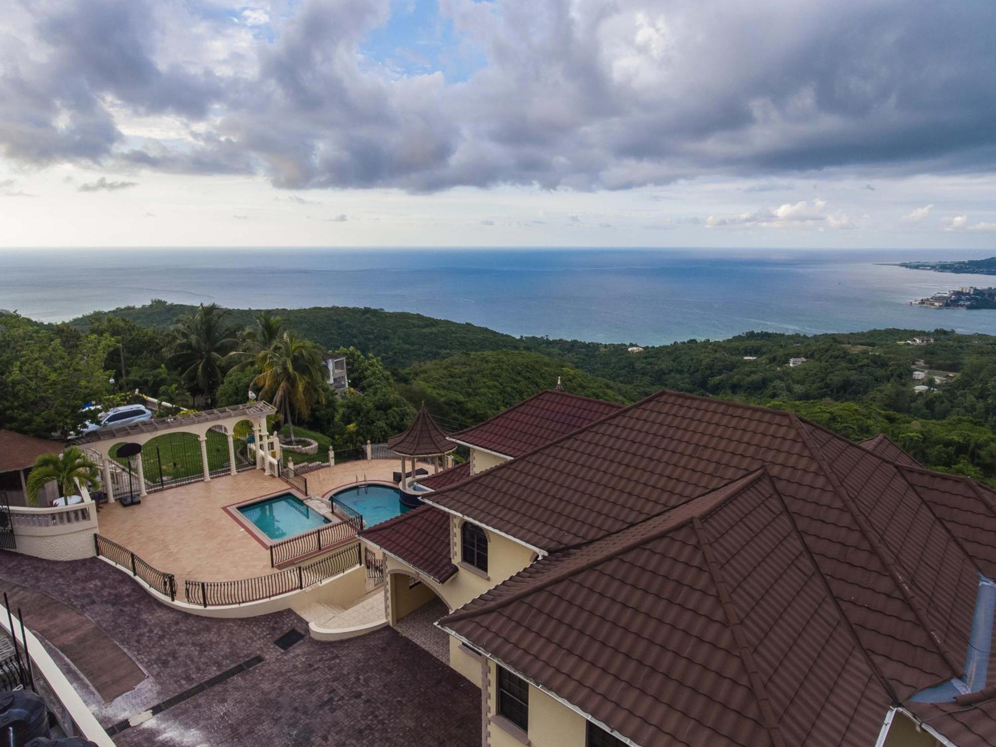 Clarridge View Guesthouse Montego Bay Kültér fotó