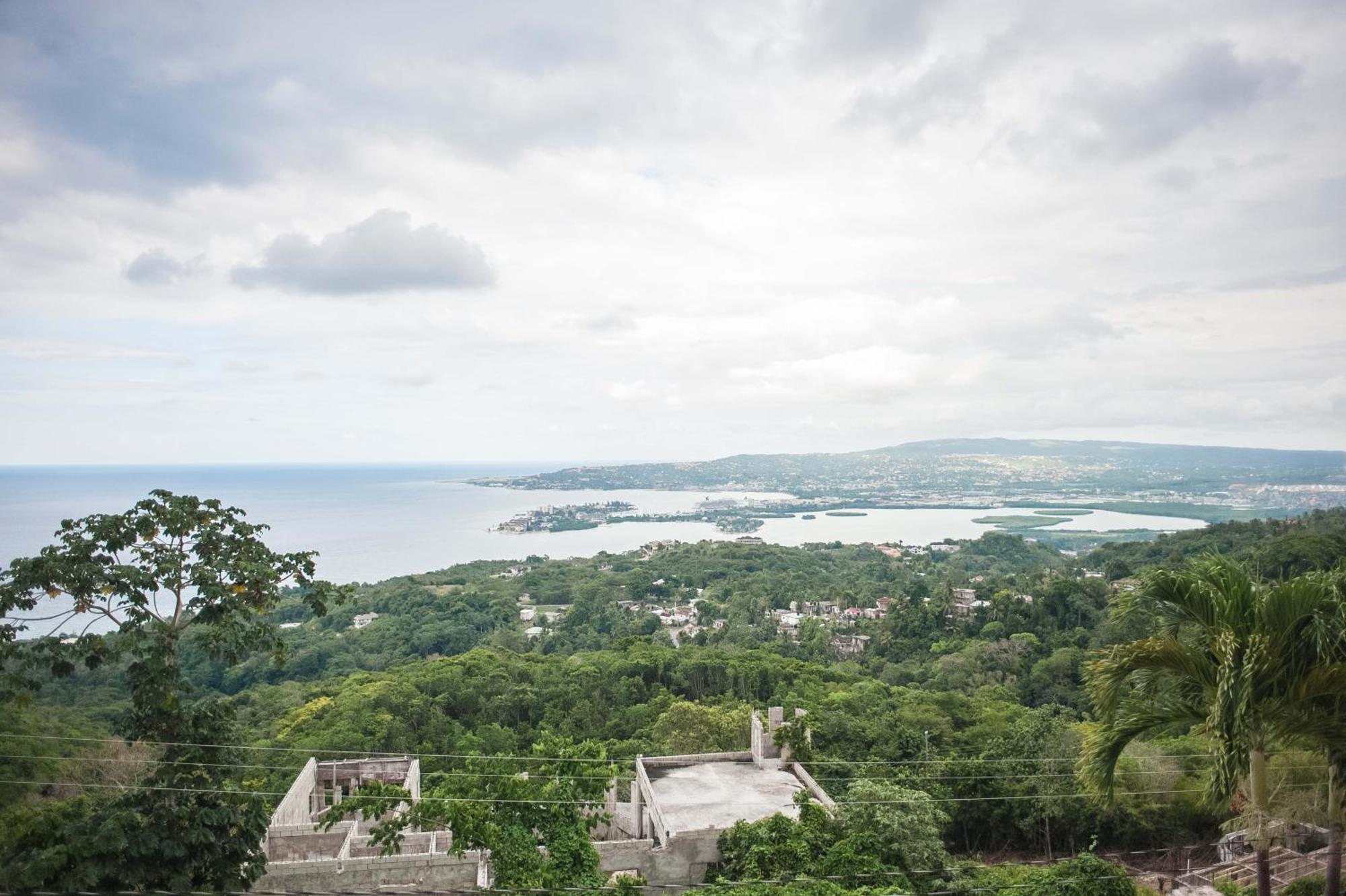 Clarridge View Guesthouse Montego Bay Kültér fotó