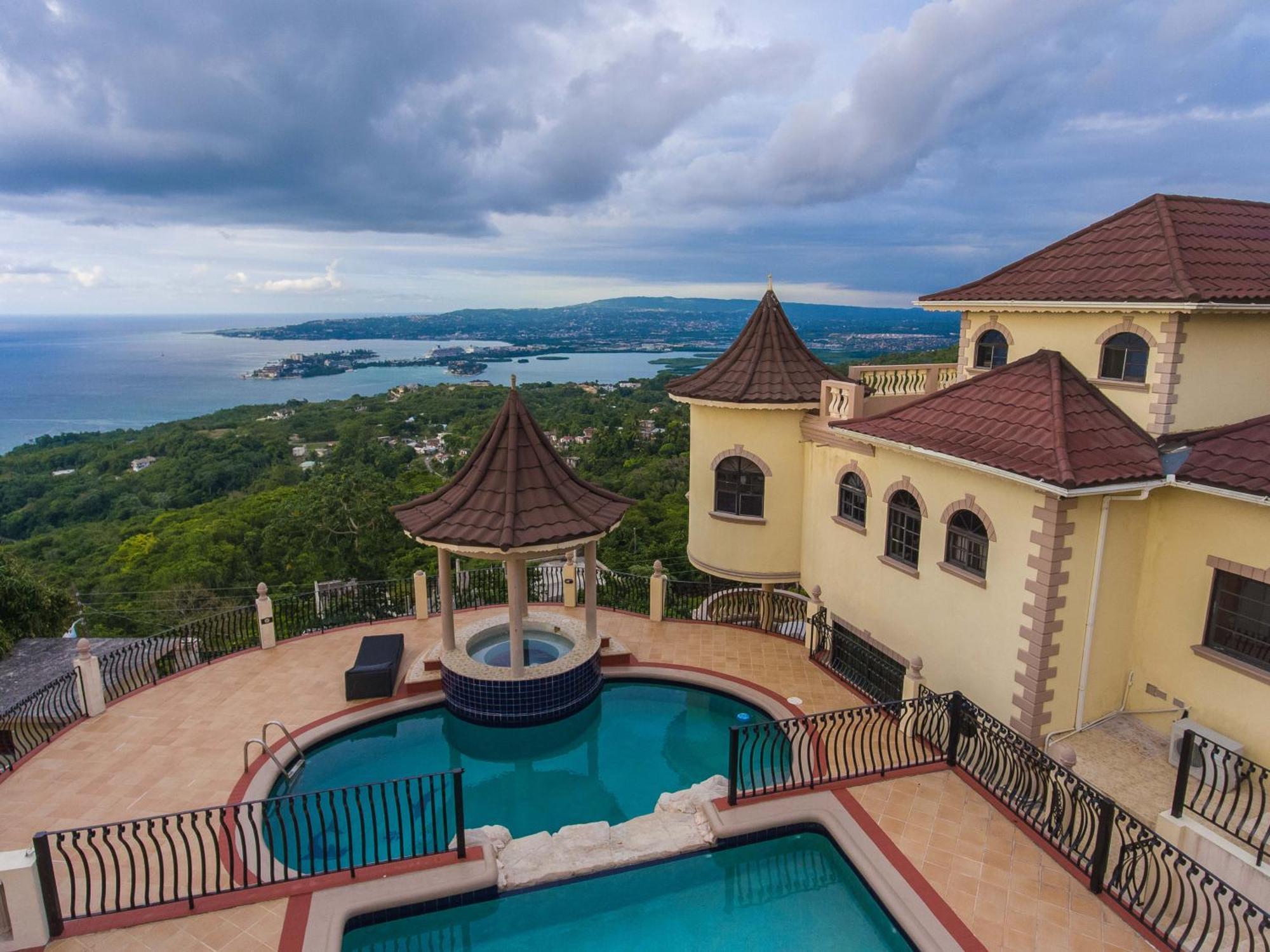 Clarridge View Guesthouse Montego Bay Kültér fotó